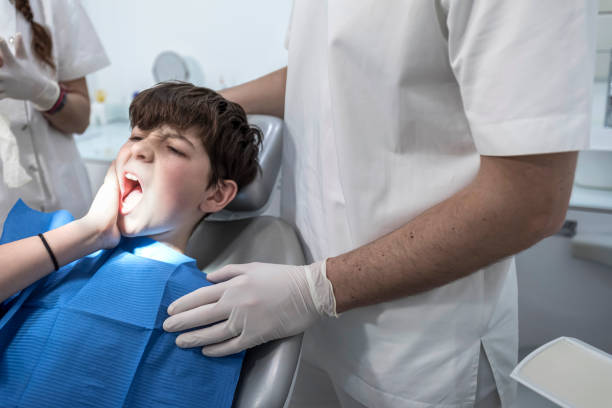 Best Walk-In Emergency Dental Services in Hilbert, WI